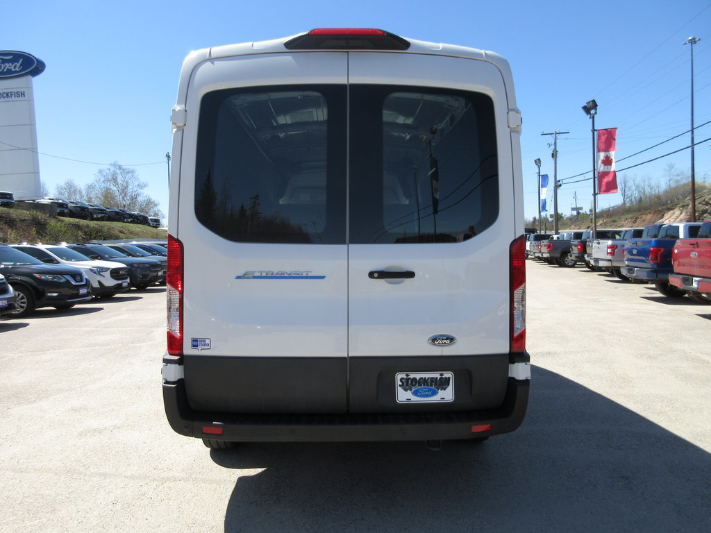 2022 Ford E-Transit Cargo Van Full Plug In Electric in North Bay, Ontario - 4 - w1024h768px