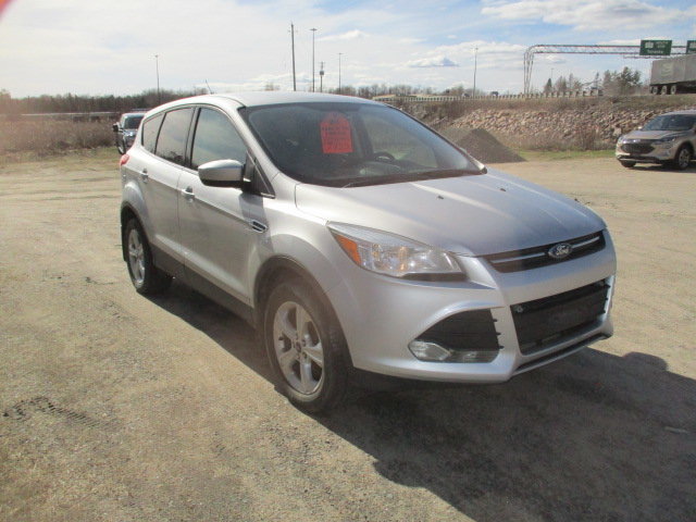 2014 Ford Escape SE in North Bay, Ontario - 7 - w1024h768px