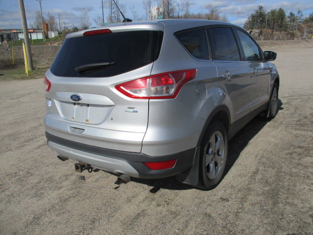 2014 Ford Escape SE in North Bay, Ontario - 6 - w1024h768px