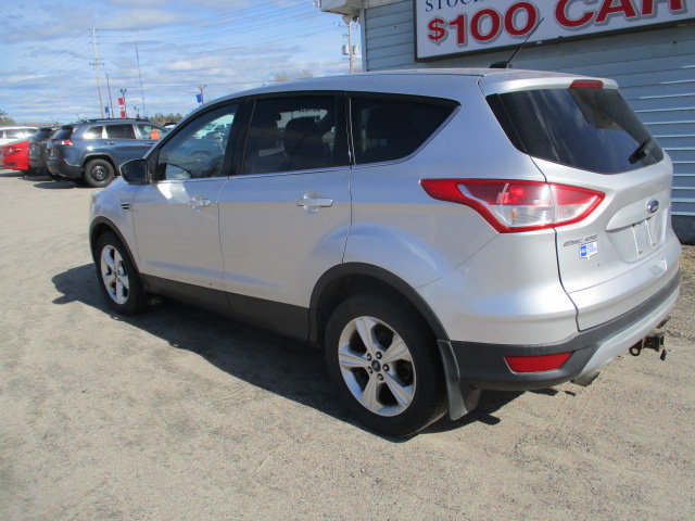 2014 Ford Escape SE in North Bay, Ontario - 4 - w1024h768px