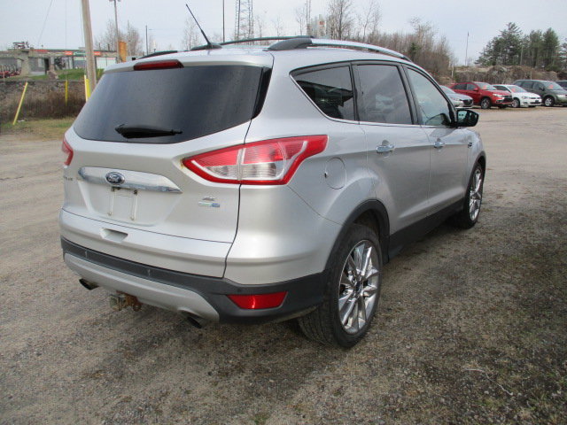 2015 Ford Escape SE in North Bay, Ontario - 6 - w1024h768px