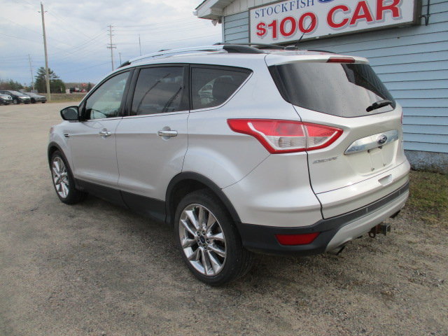 2015 Ford Escape SE in North Bay, Ontario - 4 - w1024h768px