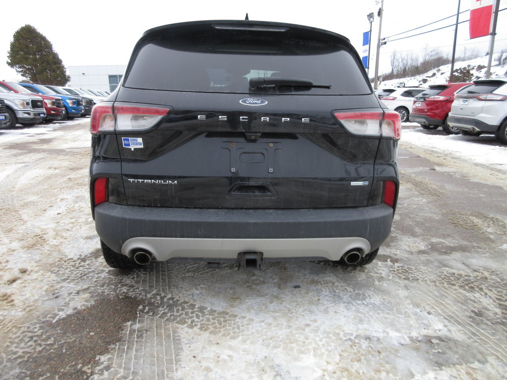 2020 Ford Escape Titanium in North Bay, Ontario - 4 - w1024h768px