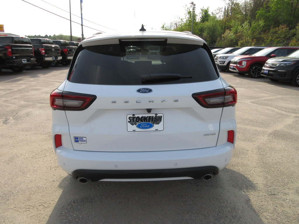 2023 Ford Escape ST-Line in North Bay, Ontario - 4 - w1024h768px