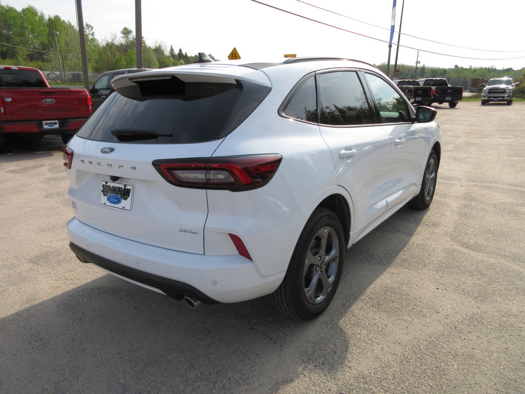 2023 Ford Escape ST-Line in North Bay, Ontario - 5 - w1024h768px