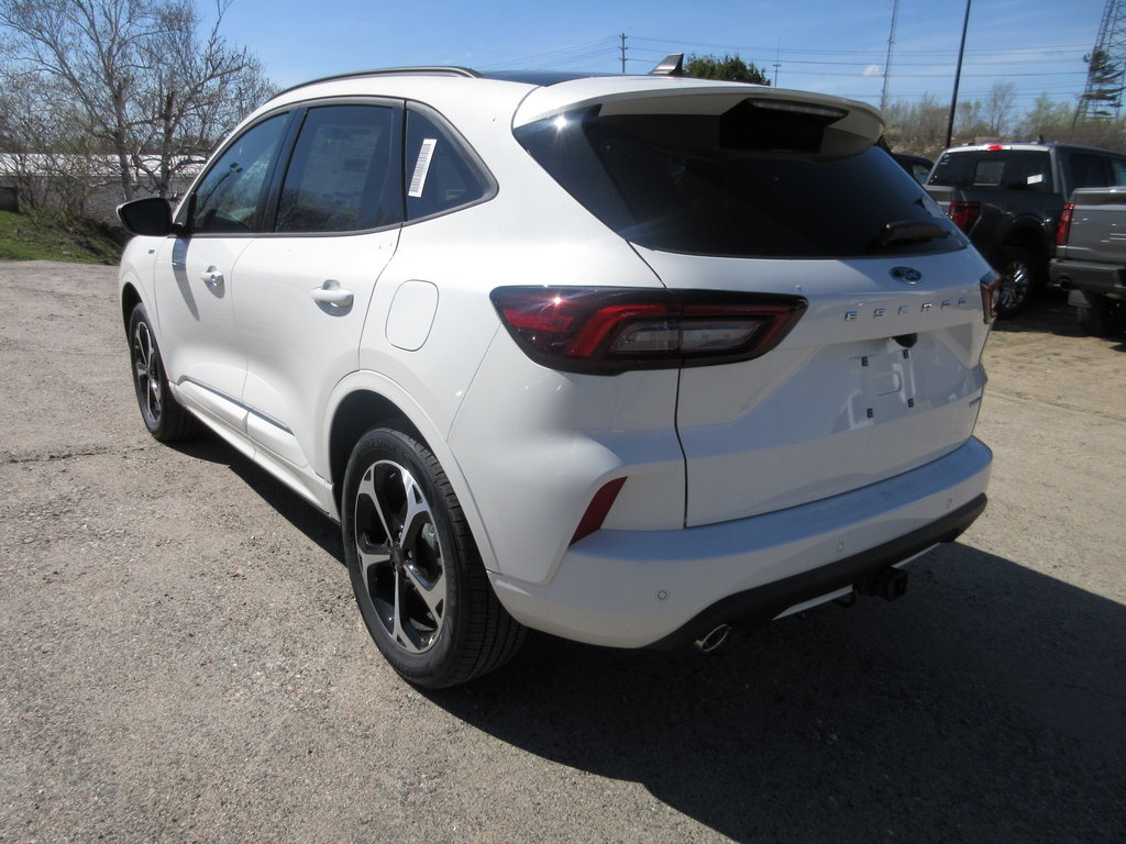 Ford Escape ST-Line Select 2024 à North Bay, Ontario - 3 - w1024h768px