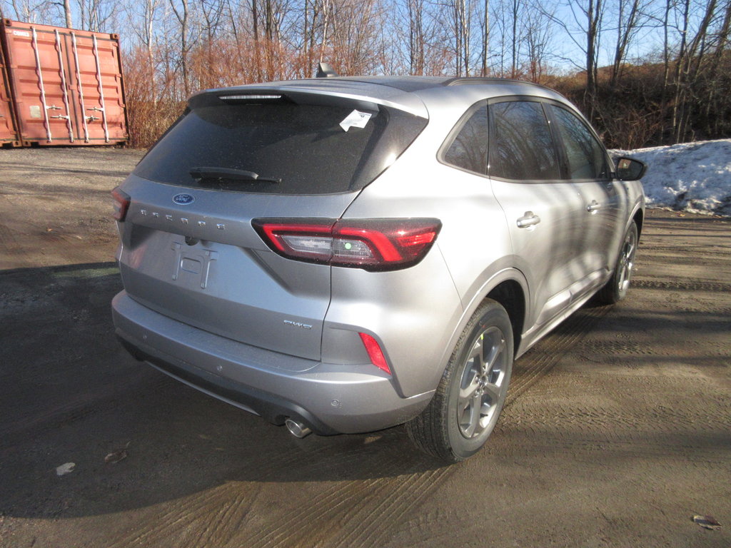 2024 Ford Escape ST-Line in North Bay, Ontario - 5 - w1024h768px