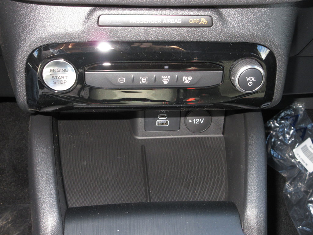 2024 Ford Escape ST-Line Select in North Bay, Ontario - 15 - w1024h768px