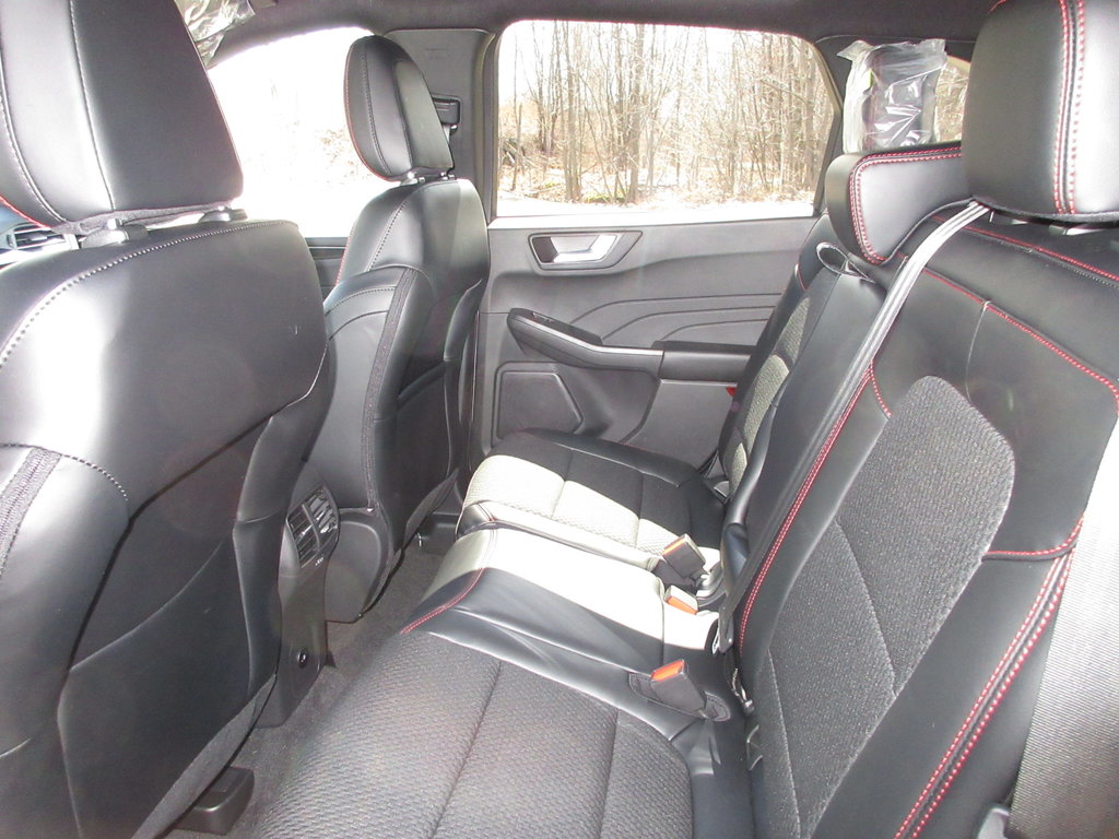2024 Ford Escape ST-Line Select in North Bay, Ontario - 18 - w1024h768px