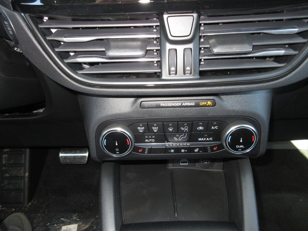 2024 Ford Escape ST-Line in North Bay, Ontario - 14 - w1024h768px