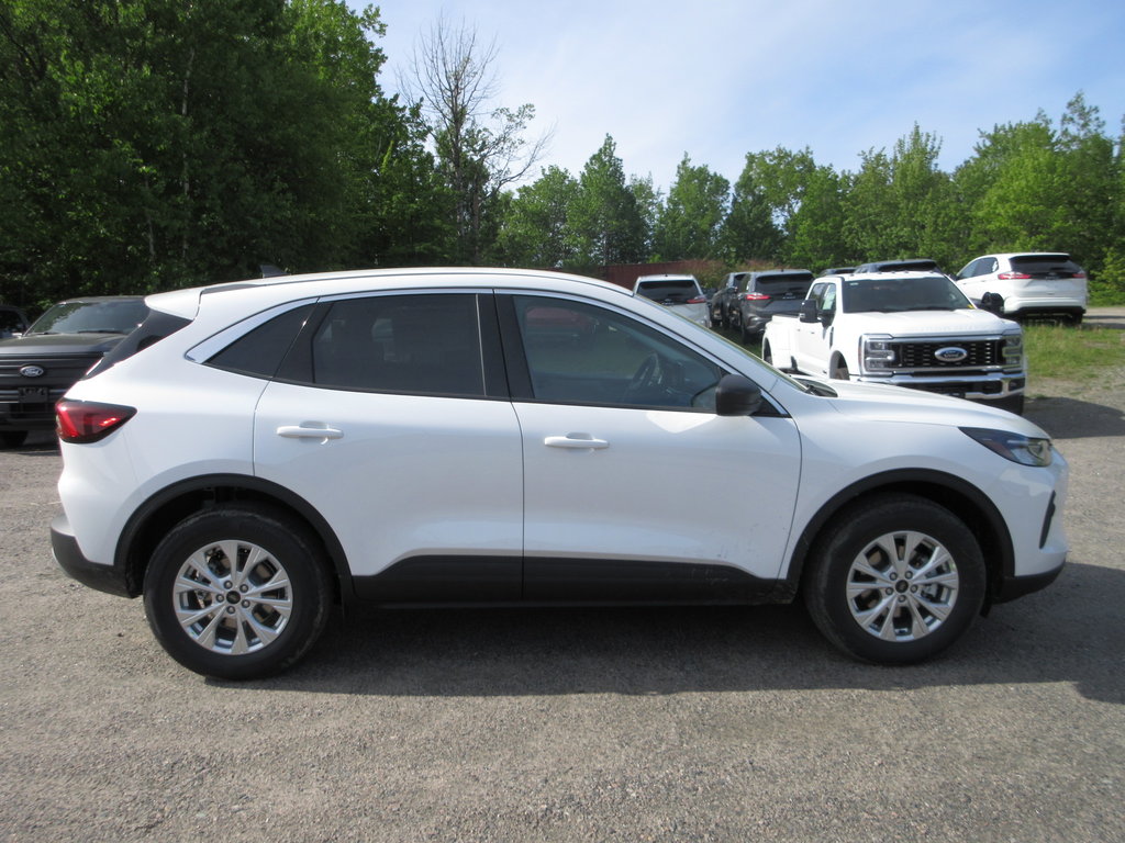 2024 Ford Escape Active in North Bay, Ontario - 6 - w1024h768px