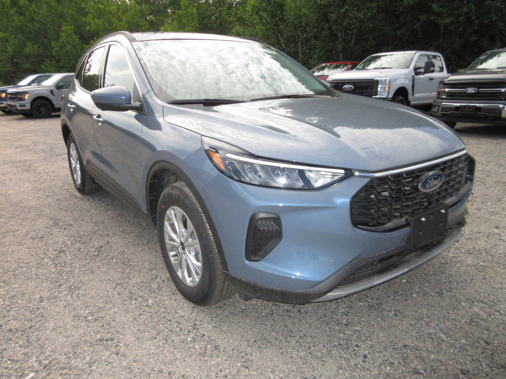 2024 Ford Escape Active in North Bay, Ontario - 7 - w1024h768px