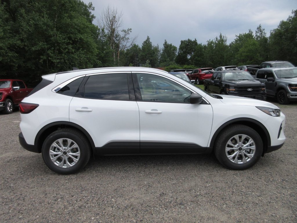 2024 Ford Escape Active in North Bay, Ontario - 6 - w1024h768px