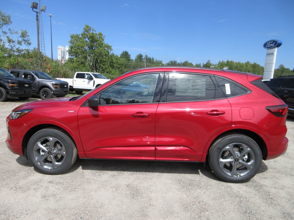 Ford Escape ST-Line 2024 à North Bay, Ontario - 2 - w1024h768px