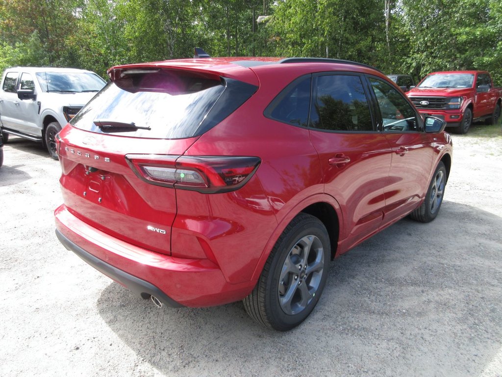 2024 Ford Escape ST-Line in North Bay, Ontario - 5 - w1024h768px