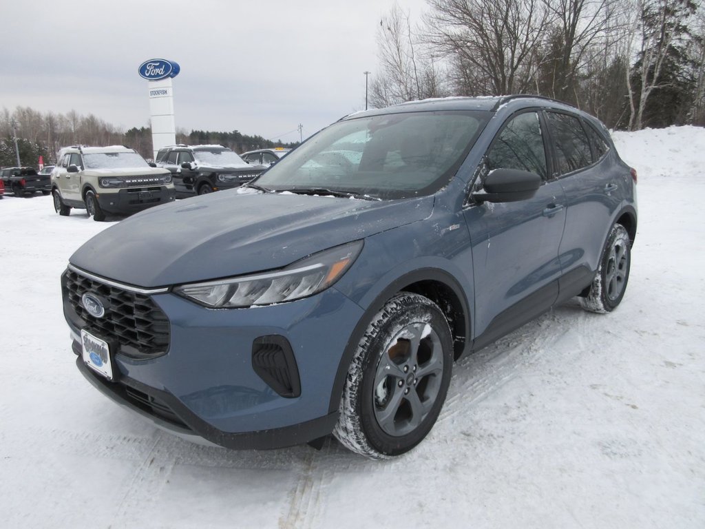 Ford Escape ST-Line 2025 à North Bay, Ontario - 1 - w1024h768px