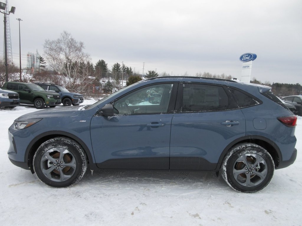 Ford Escape ST-Line 2025 à North Bay, Ontario - 2 - w1024h768px