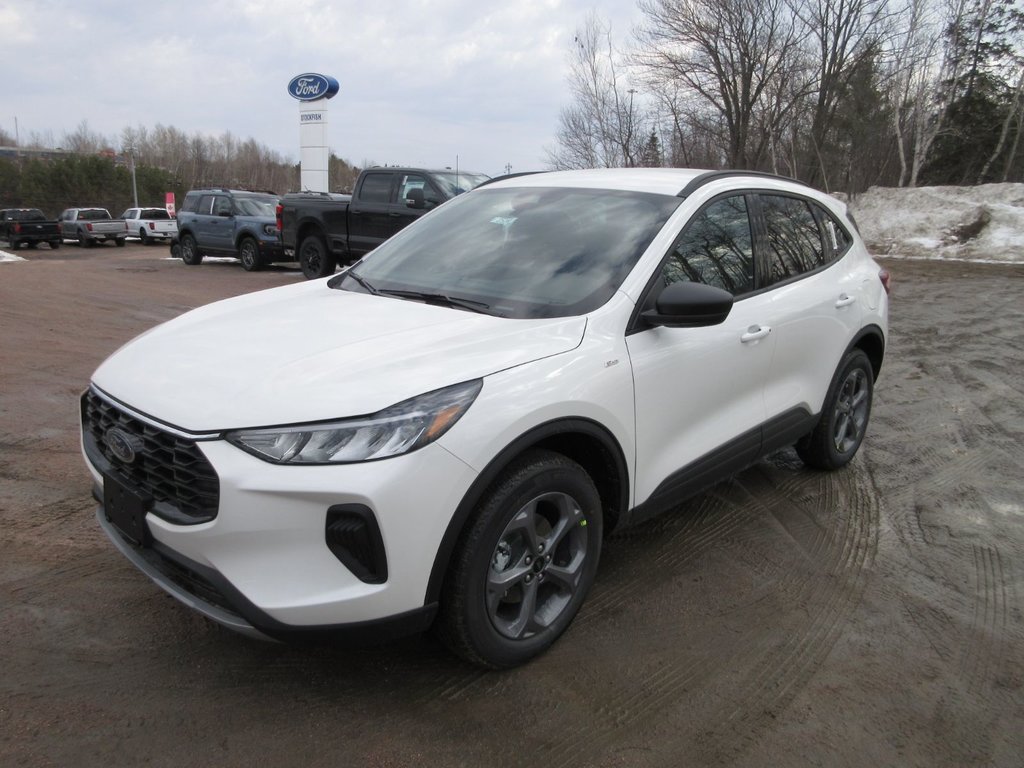 Ford Escape ST-Line 2025 à North Bay, Ontario - 1 - w1024h768px