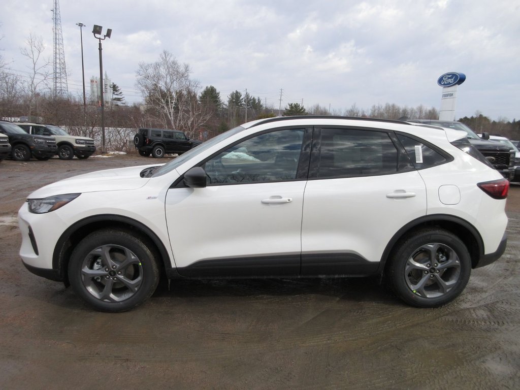 Ford Escape ST-Line 2025 à North Bay, Ontario - 2 - w1024h768px