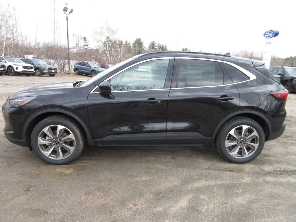 Ford Escape Platinum 2025 à North Bay, Ontario - 2 - w1024h768px