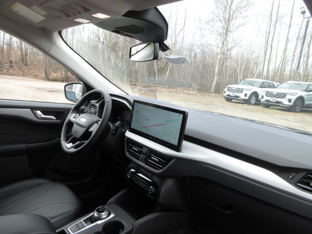 Ford Escape Platinum 2025 à North Bay, Ontario - 23 - w1024h768px