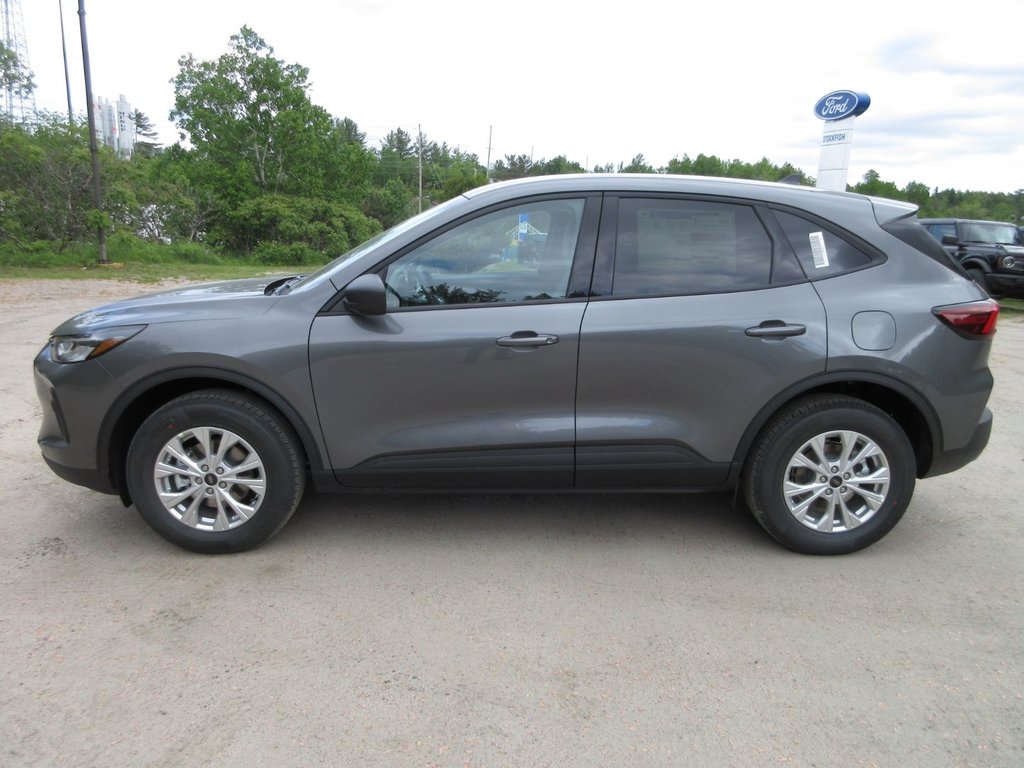 2025 Ford Escape Active in North Bay, Ontario - 2 - w1024h768px