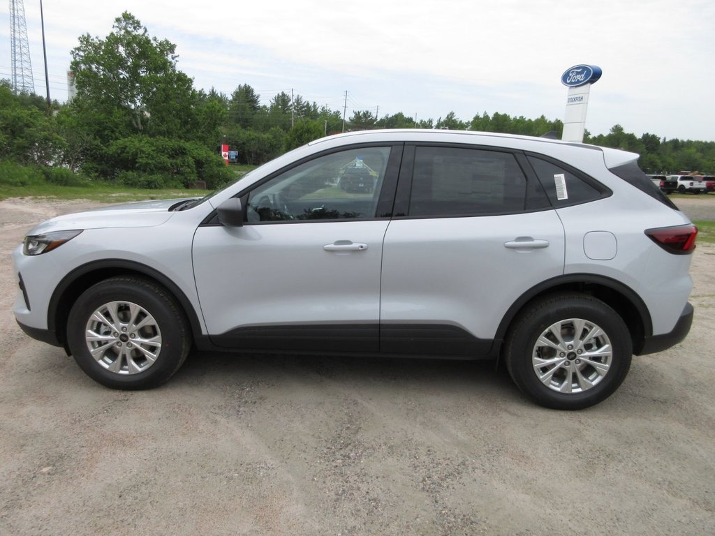 2025 Ford Escape Active in North Bay, Ontario - 2 - w1024h768px