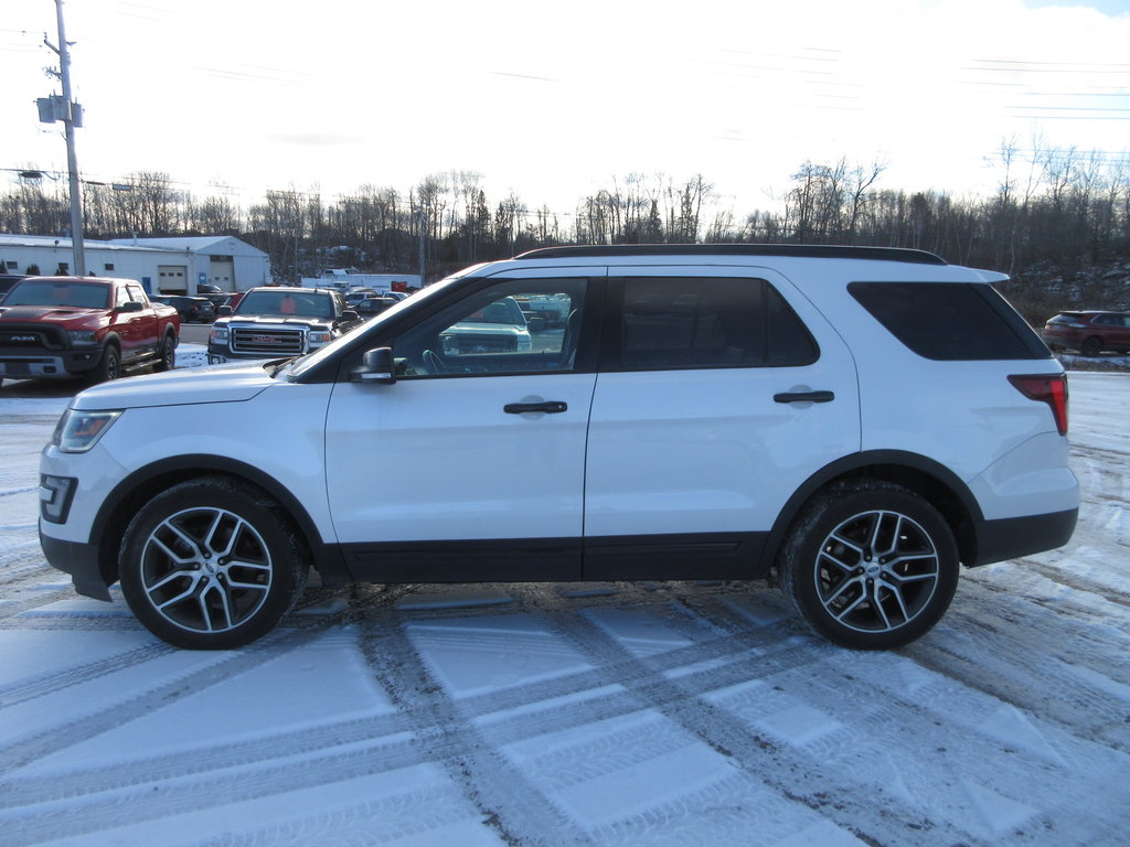 2017 Ford Explorer Sport in North Bay, Ontario - 2 - w1024h768px