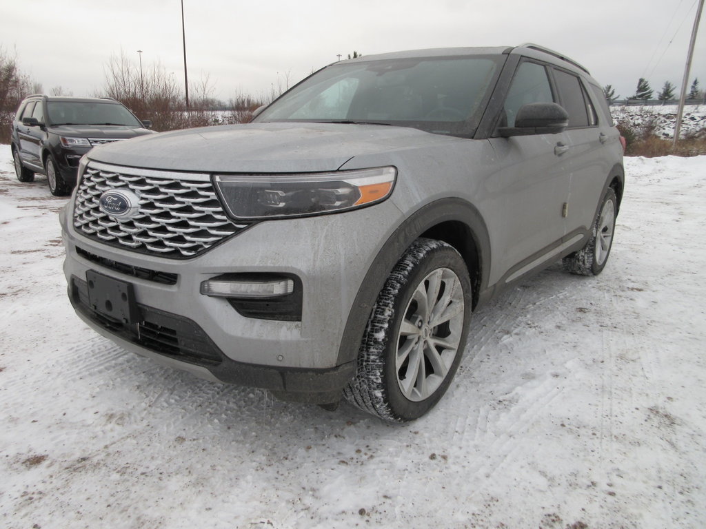 Ford Explorer Platinum 2023 à North Bay, Ontario - 1 - w1024h768px