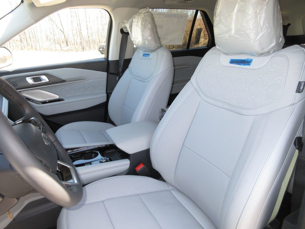 Ford Explorer Platinum 2025 à North Bay, Ontario - 20 - w1024h768px