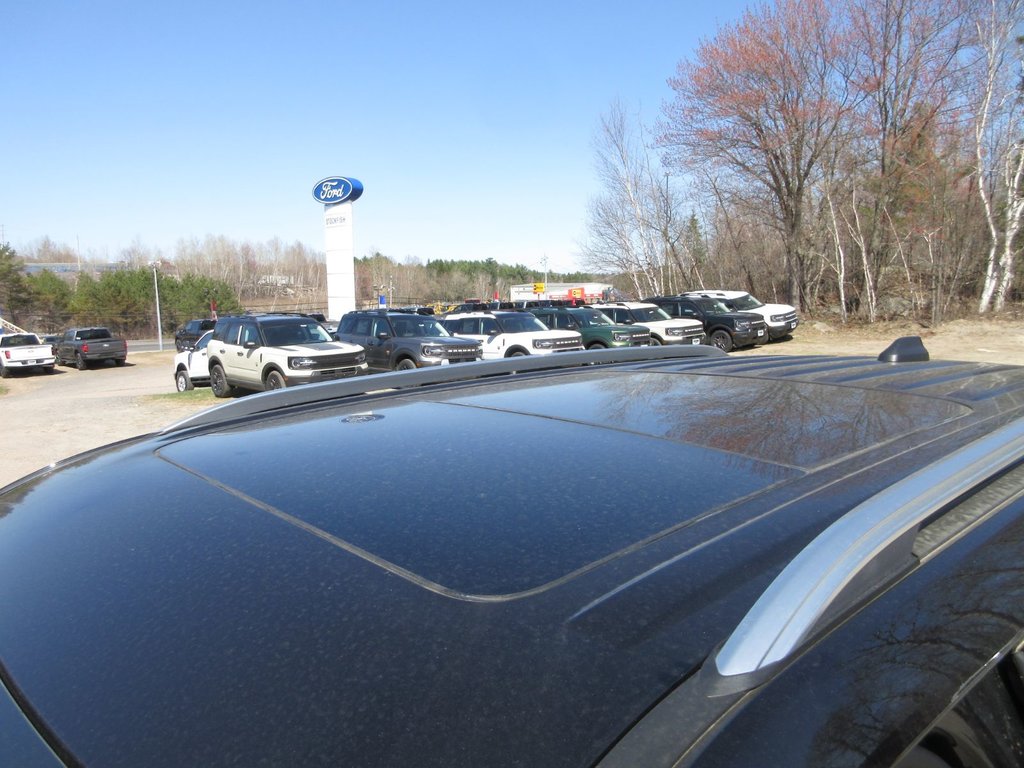 Ford Explorer Platinum 2025 à North Bay, Ontario - 14 - w1024h768px