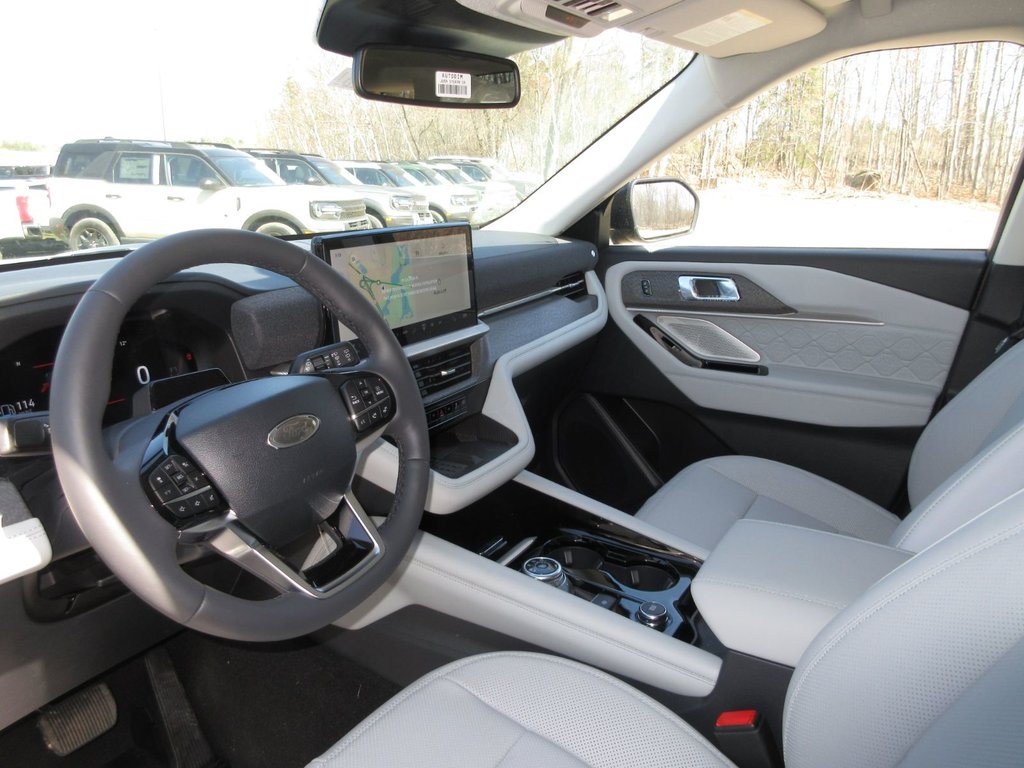 Ford Explorer Platinum 2025 à North Bay, Ontario - 25 - w1024h768px