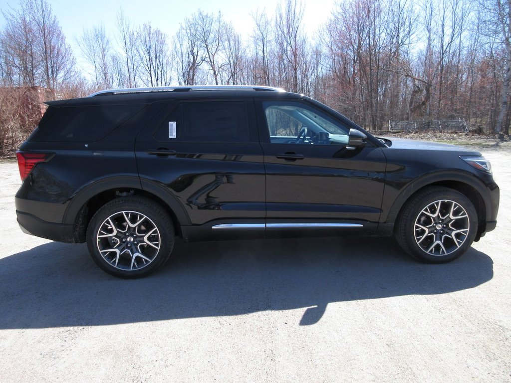 Ford Explorer Platinum 2025 à North Bay, Ontario - 6 - w1024h768px