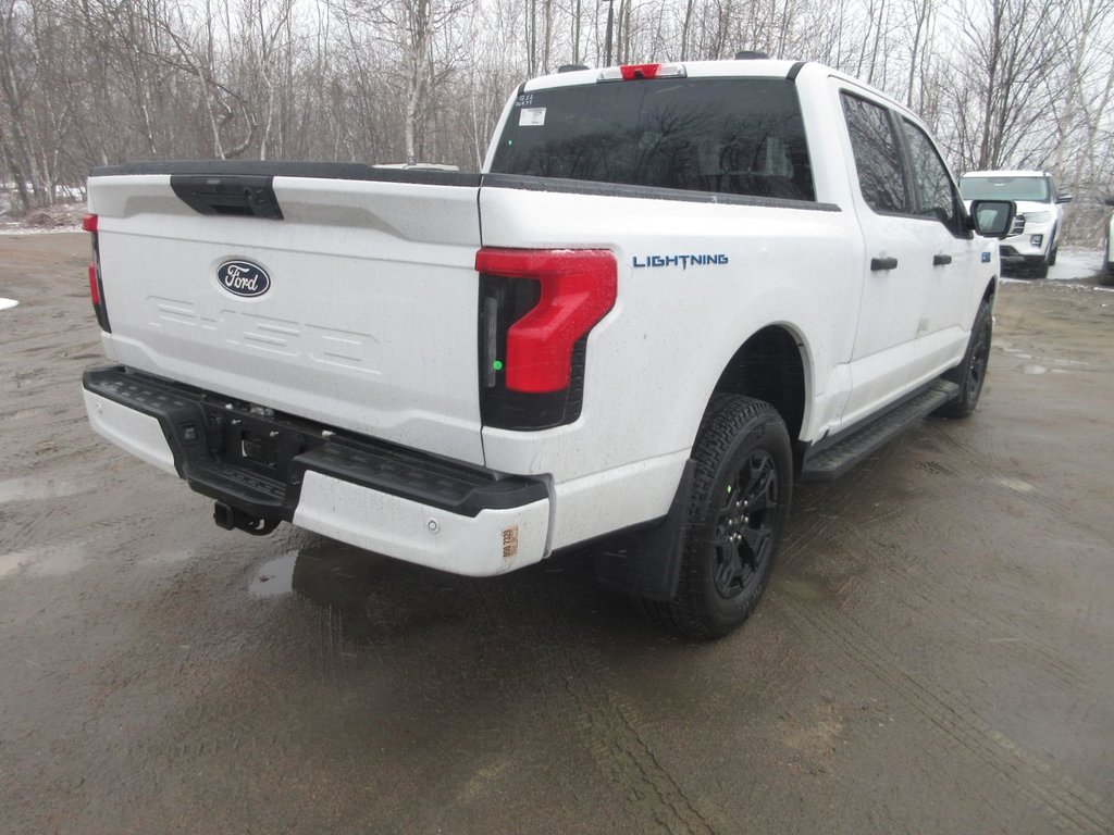 2025 Ford F-150 Lightning XLT in North Bay, Ontario - 5 - w1024h768px