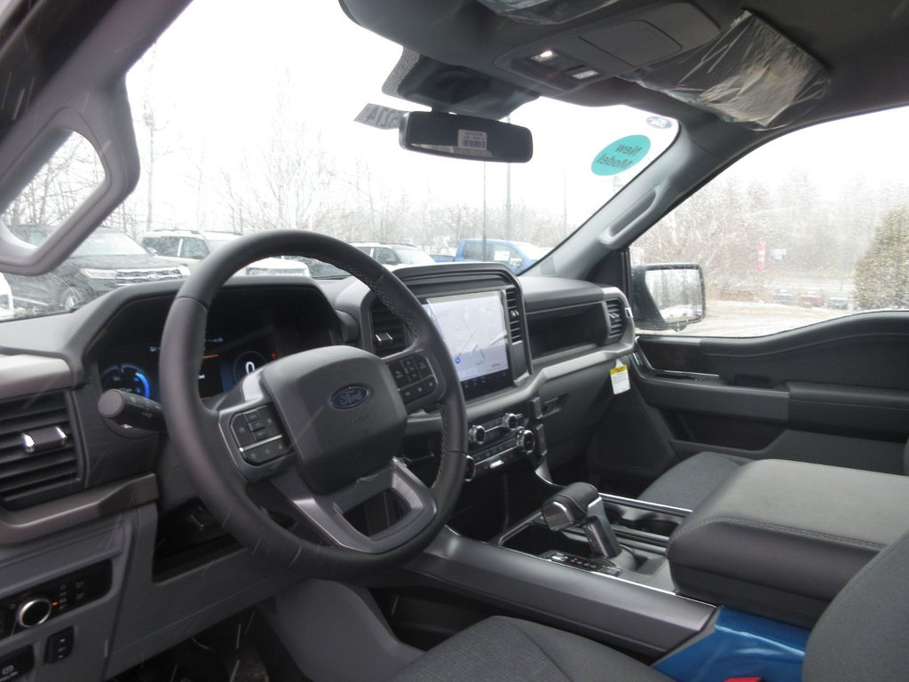 2025 Ford F-150 Lightning XLT in North Bay, Ontario - 20 - w1024h768px