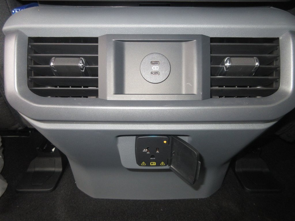 2025 Ford F-150 Lightning XLT in North Bay, Ontario - 19 - w1024h768px