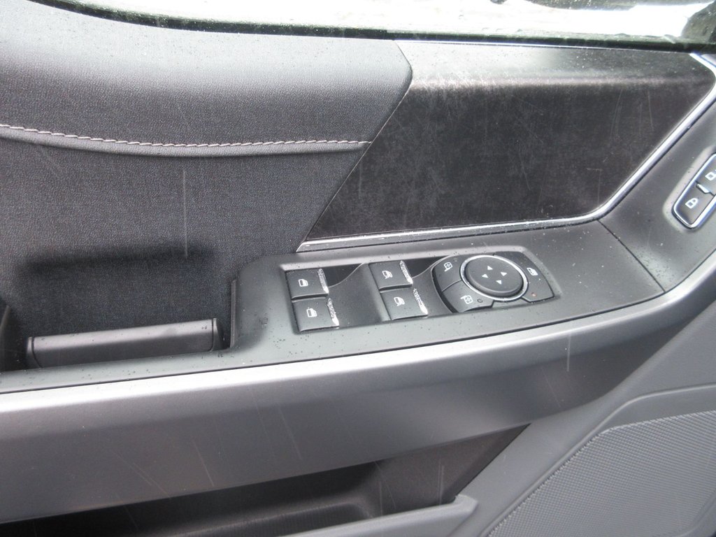 2025 Ford F-150 Lightning XLT in North Bay, Ontario - 22 - w1024h768px