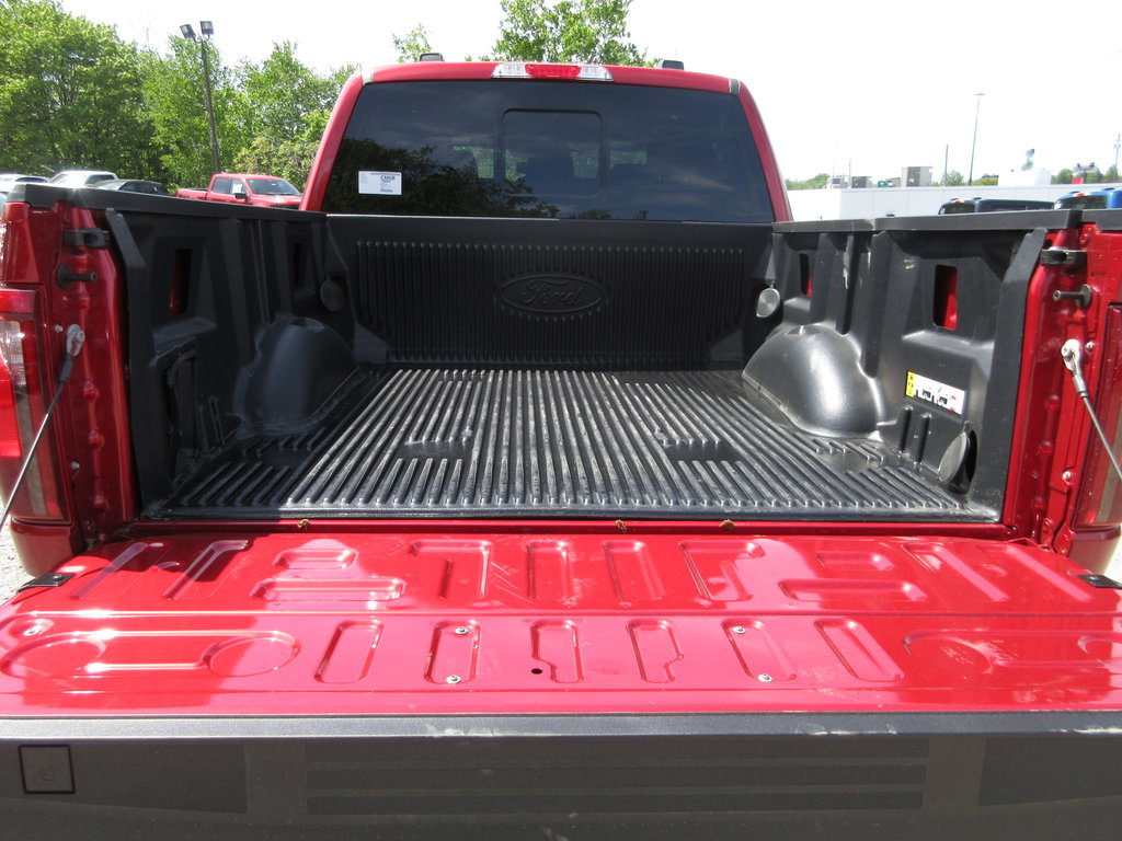 2024 Ford F-150 XLT in North Bay, Ontario - 10 - w1024h768px