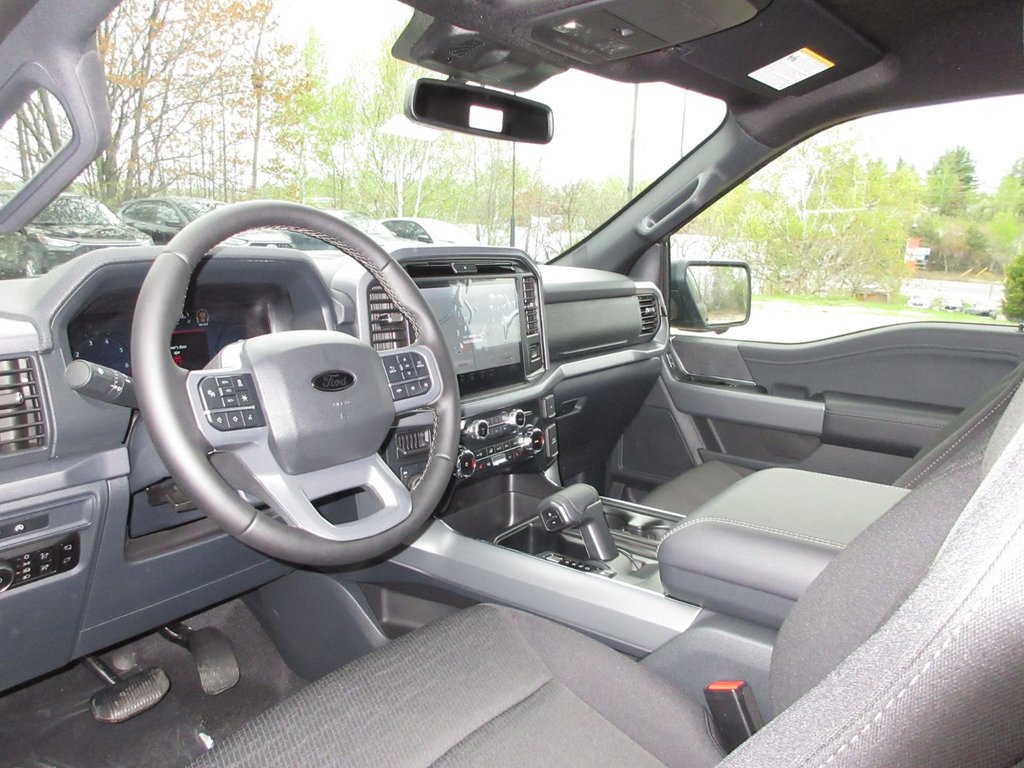 2025 Ford F-150 XLT in North Bay, Ontario - 20 - w1024h768px