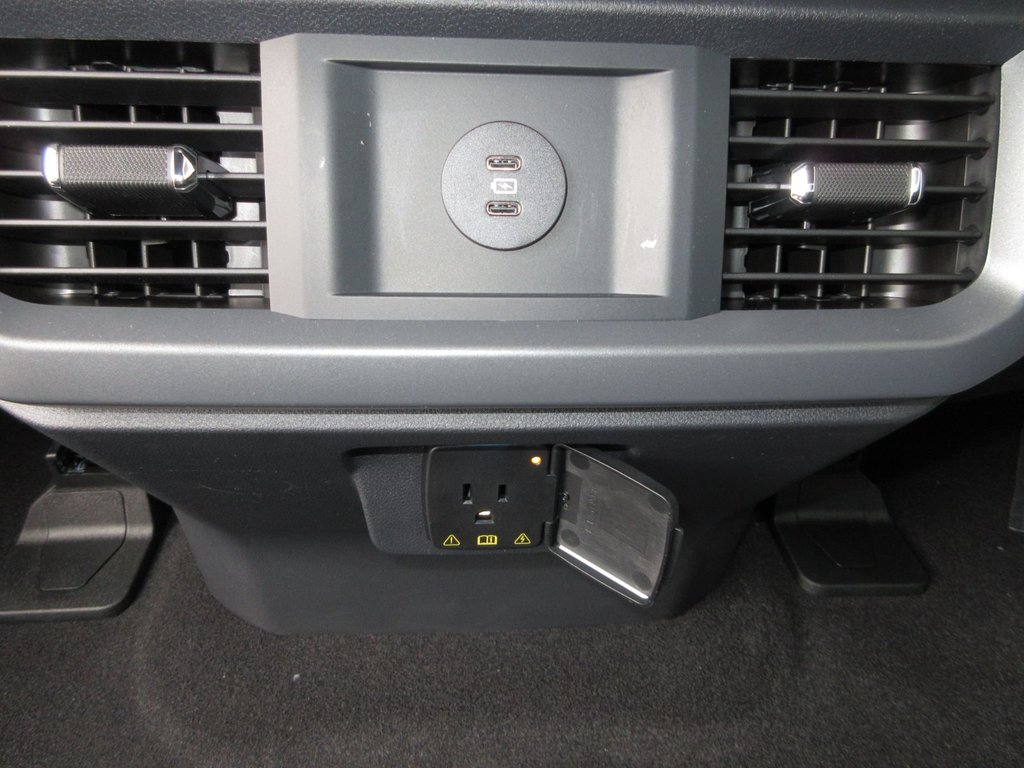 2025 Ford F-150 XLT in North Bay, Ontario - 19 - w1024h768px