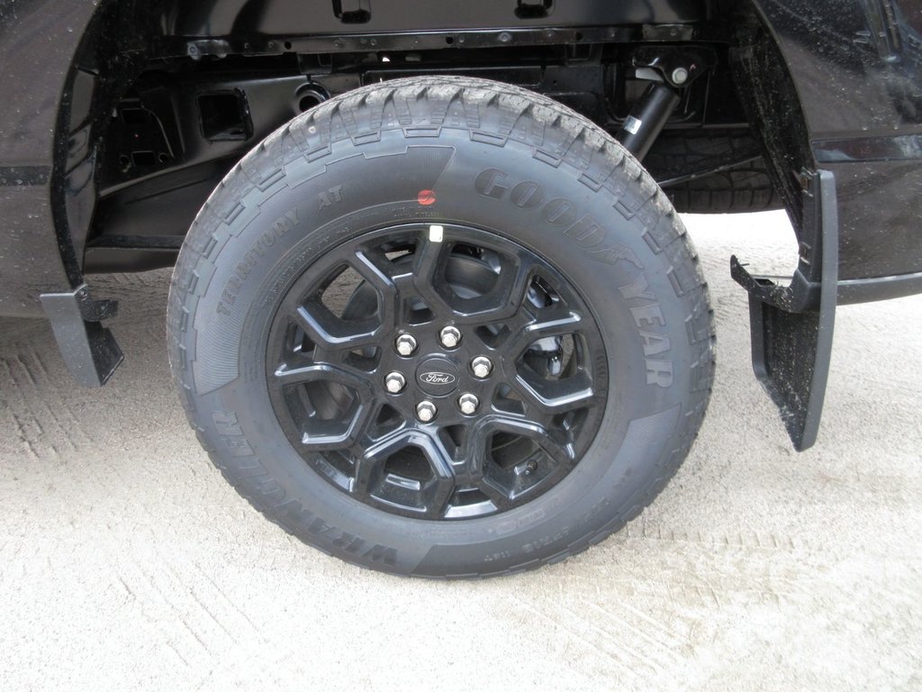 2025 Ford F-150 XLT in North Bay, Ontario - 12 - w1024h768px