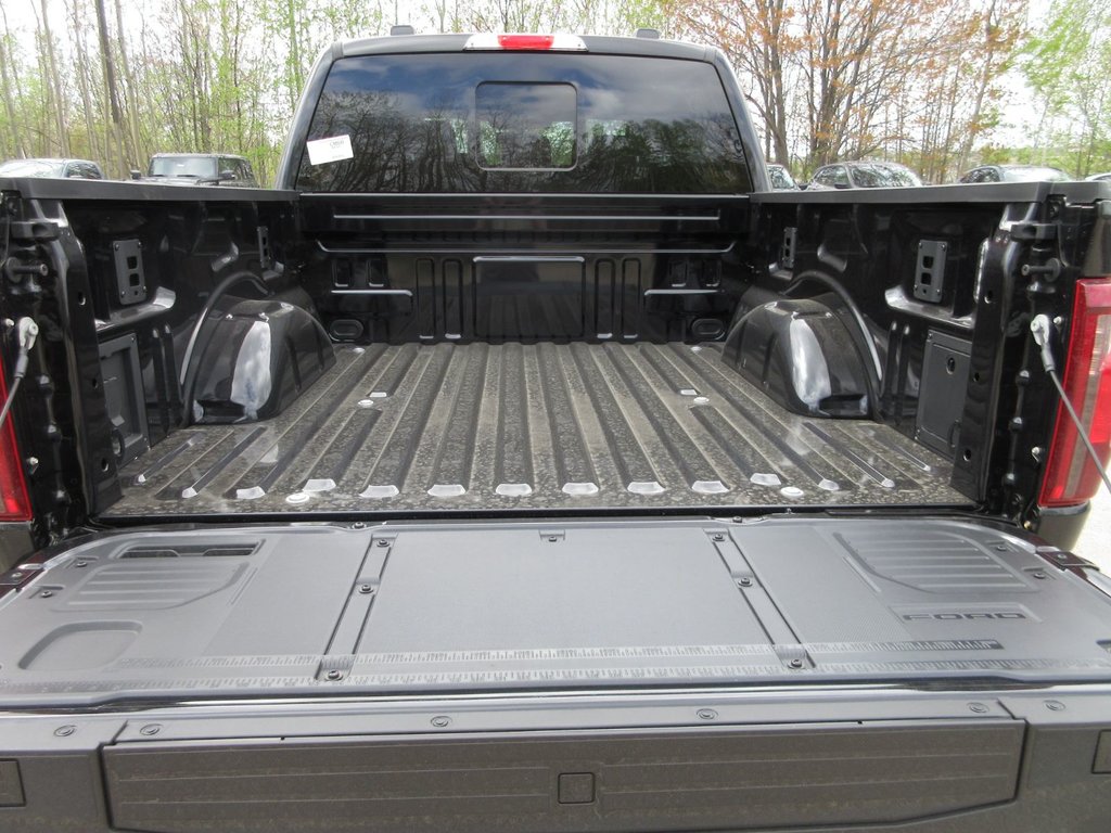 2025 Ford F-150 XLT in North Bay, Ontario - 10 - w1024h768px