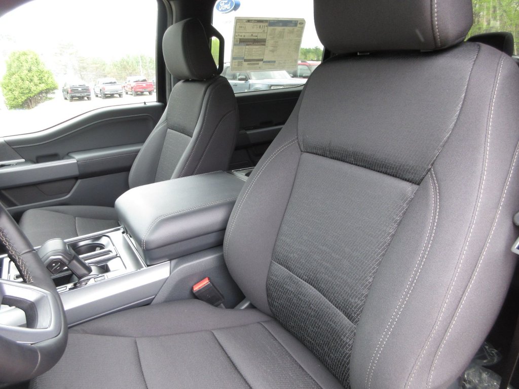 2025 Ford F-150 XLT in North Bay, Ontario - 16 - w1024h768px
