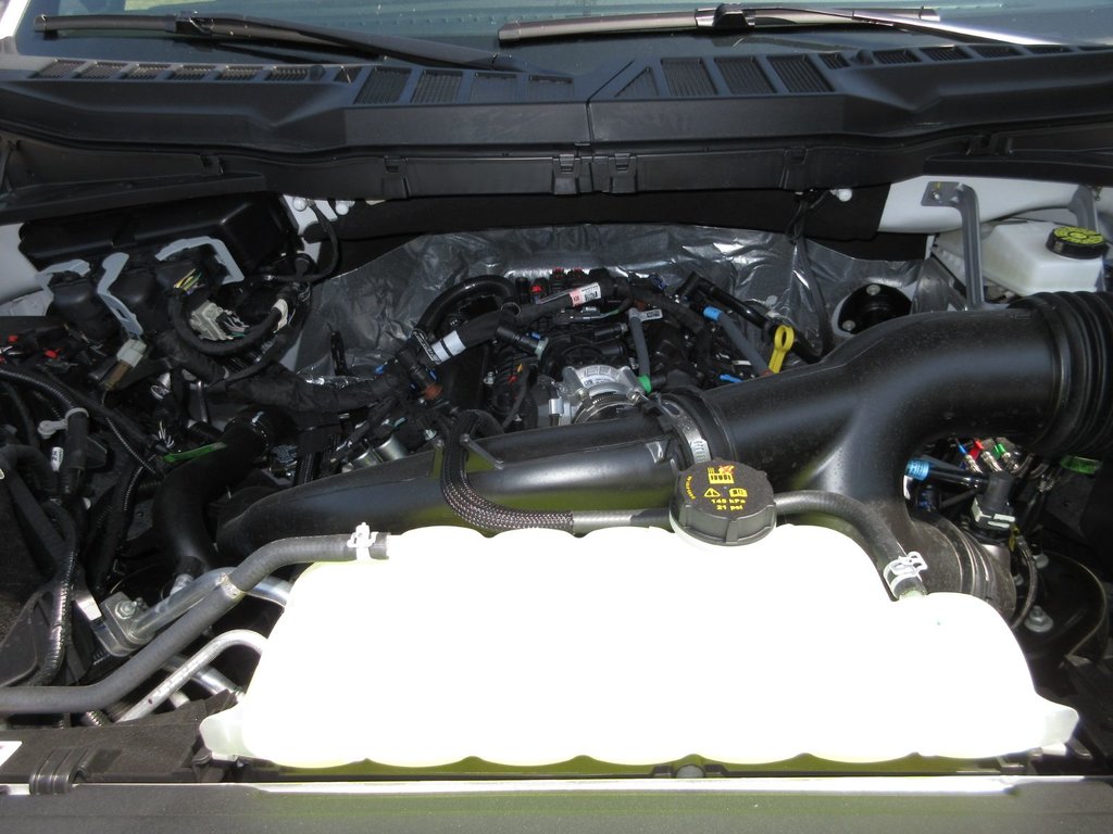 2025 Ford F-150 XLT in North Bay, Ontario - 9 - w1024h768px