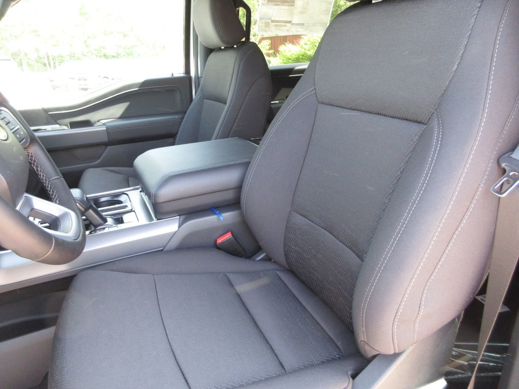 2025 Ford F-150 XLT in North Bay, Ontario - 17 - w1024h768px