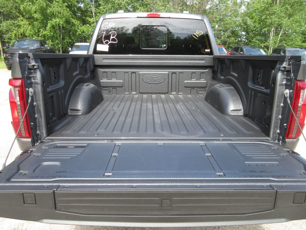 2025 Ford F-150 XLT in North Bay, Ontario - 10 - w1024h768px