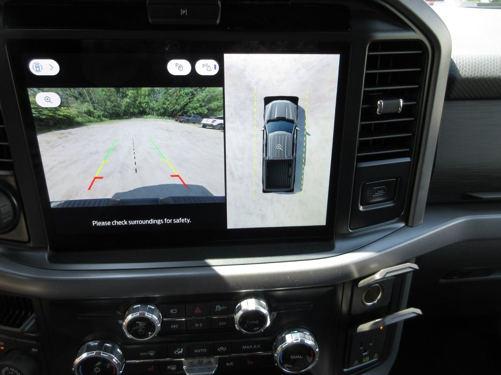 2025 Ford F-150 XLT in North Bay, Ontario - 14 - w1024h768px