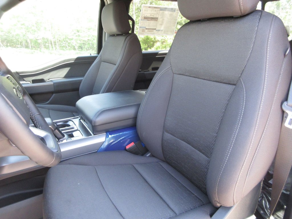 2025 Ford F-150 XLT in North Bay, Ontario - 17 - w1024h768px