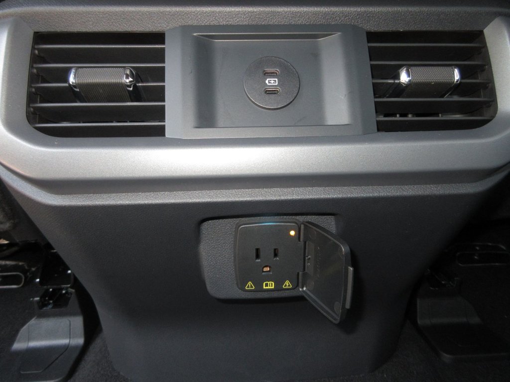 2025 Ford F-150 XLT in North Bay, Ontario - 20 - w1024h768px