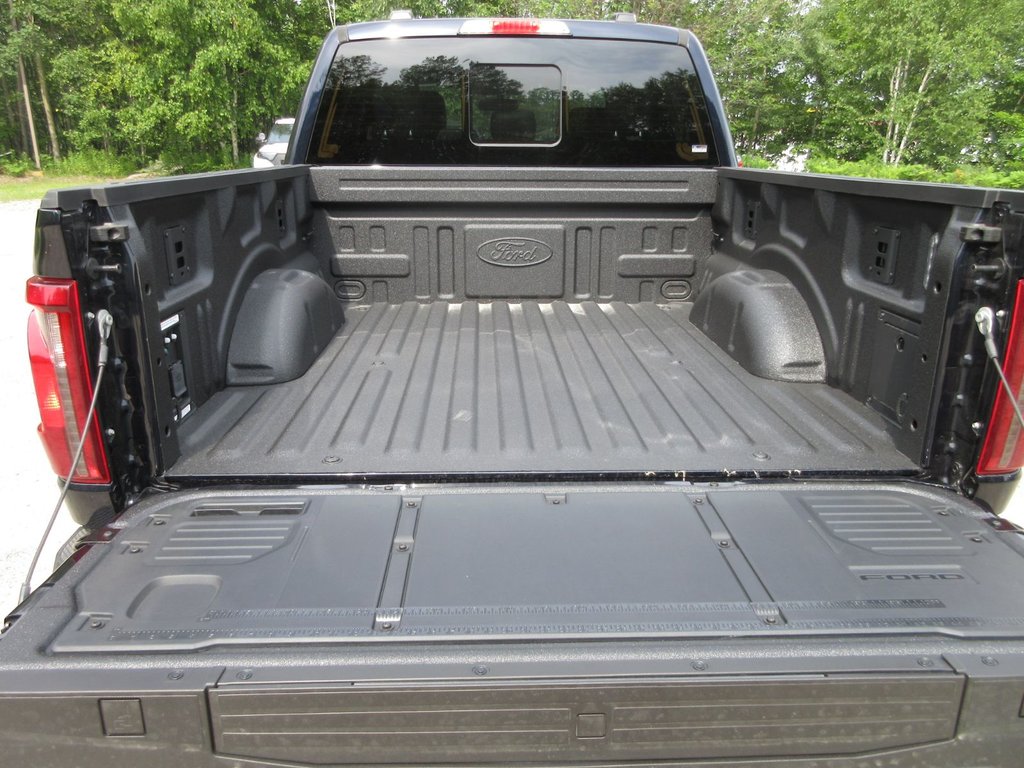 2025 Ford F-150 XLT in North Bay, Ontario - 10 - w1024h768px